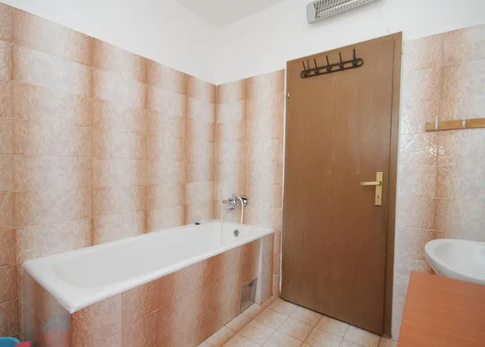 With Parking Space Losinj, Losinj - 7978 Appartamento *