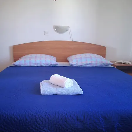 Appartamento With Parking Space Losinj, Losinj - 7978