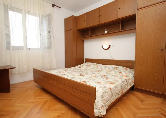 With Parking Space Losinj, Losinj - 7978 Apartmán *